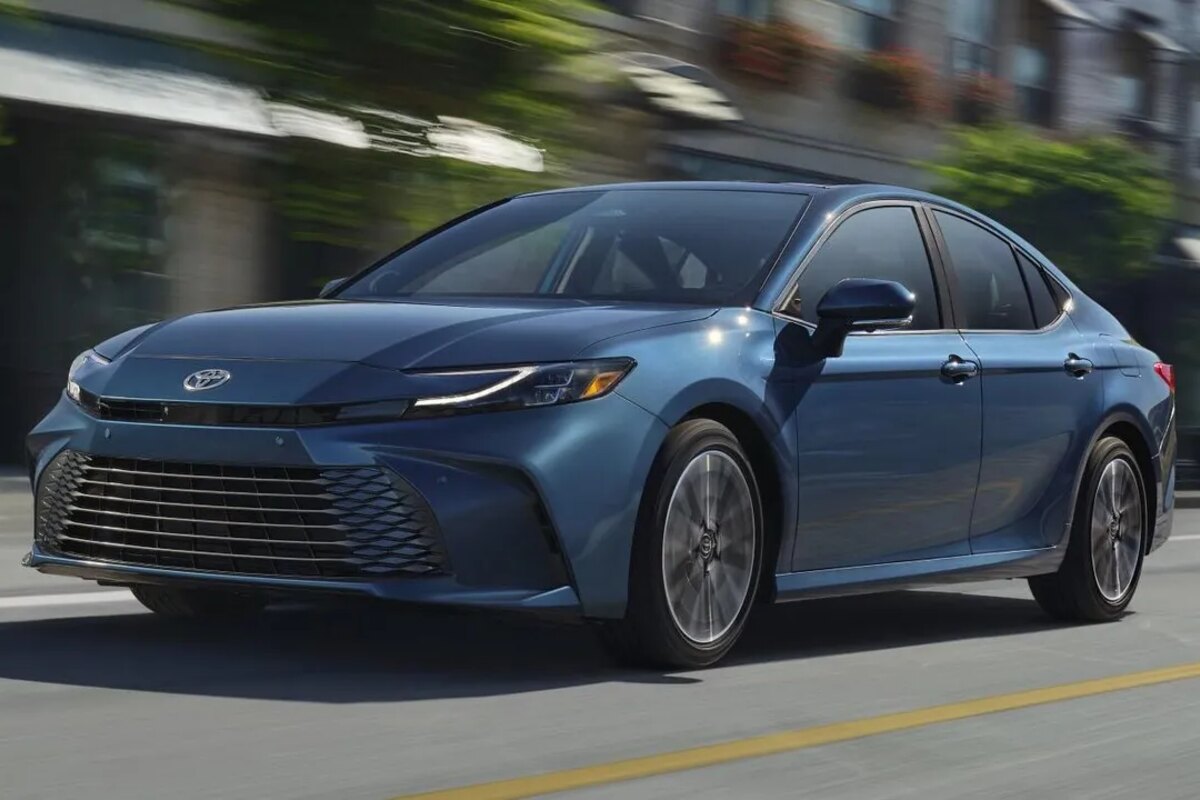 تویوتا CAMRY