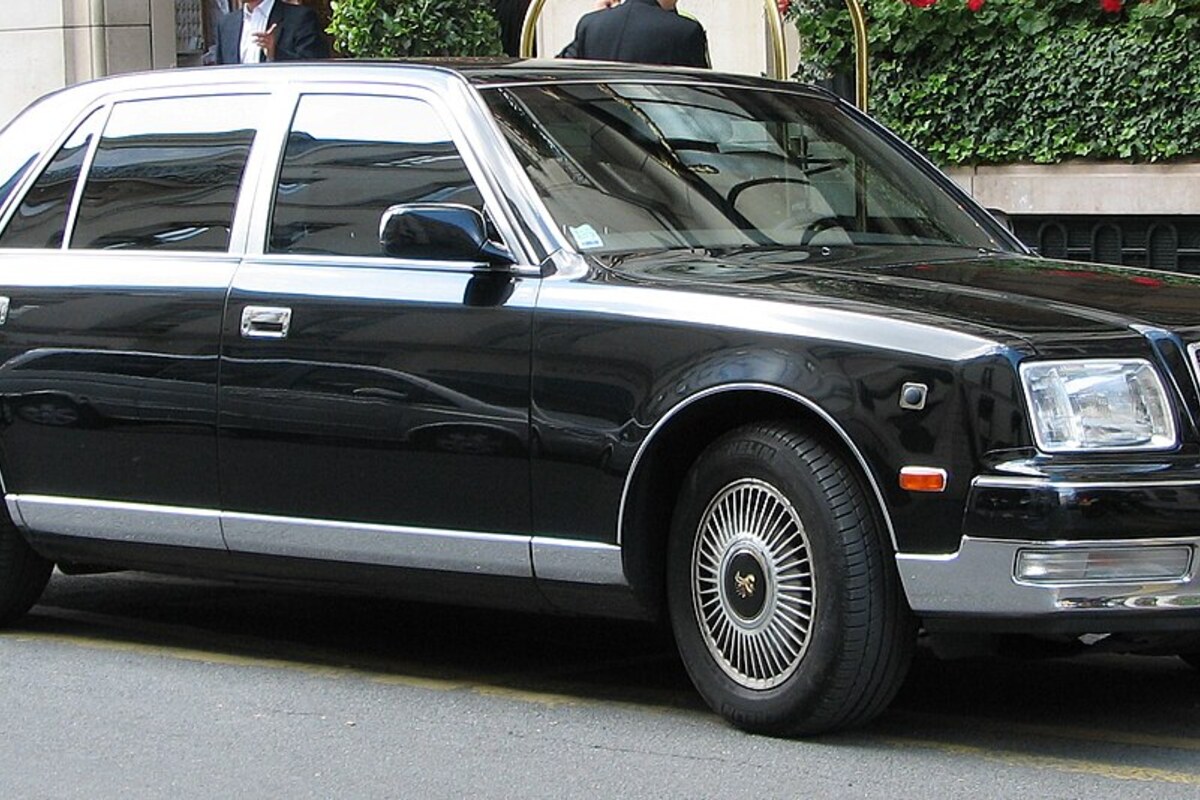 تویوتا CENTURY SUV