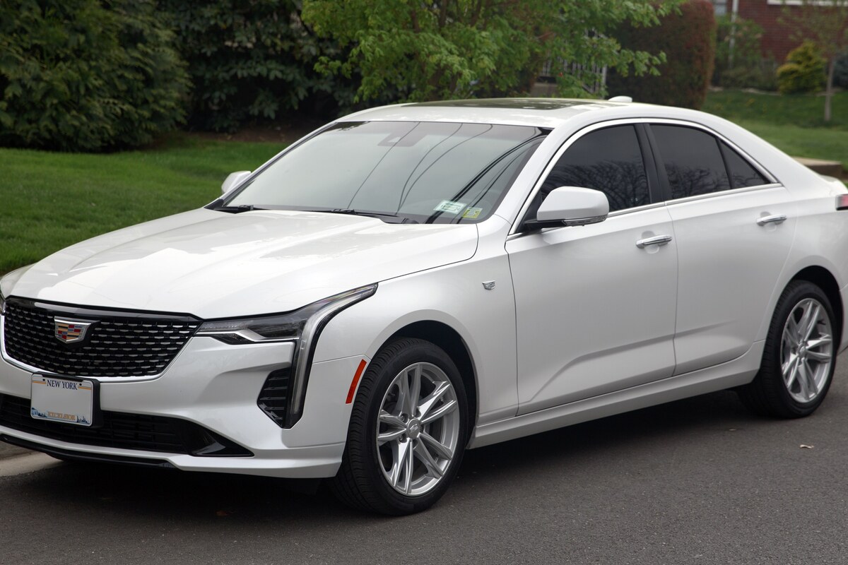 کادیلاک CT4-V