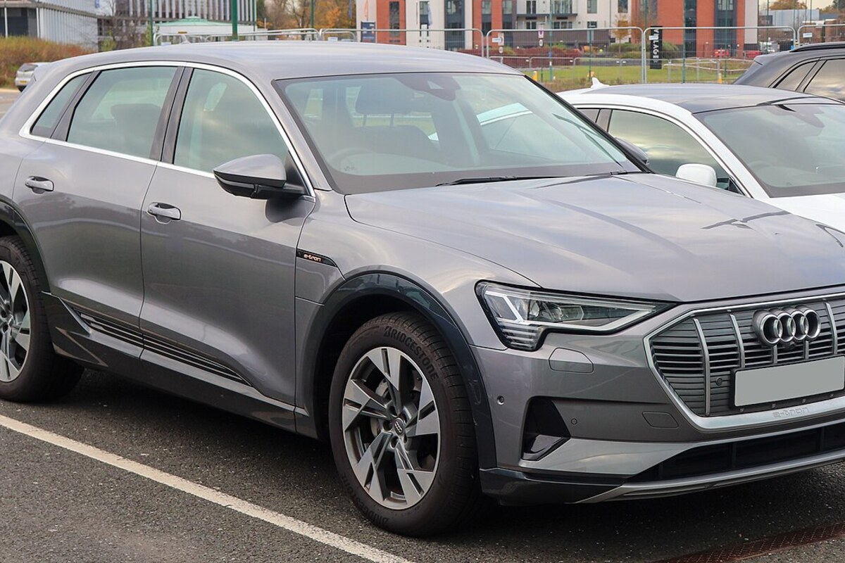 آئودی E-TRON SPORTBACK