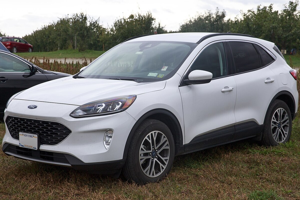 فورد Escape (Kuga)