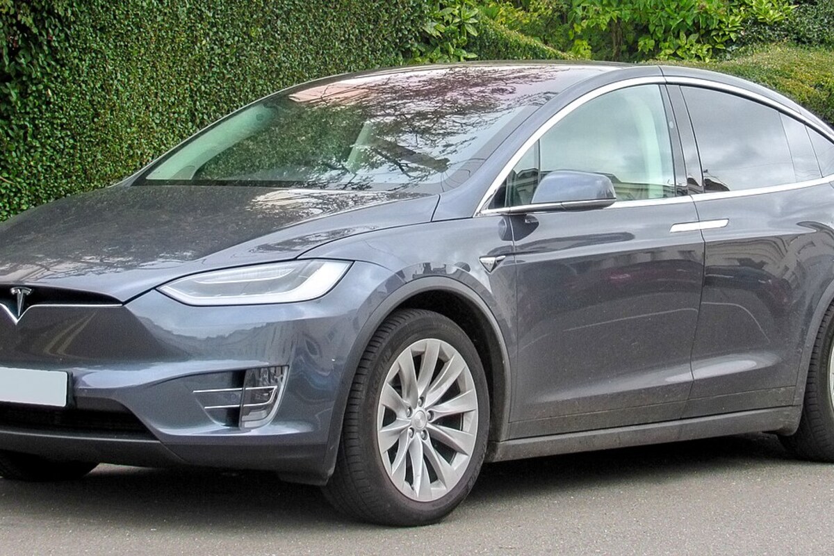 تسلا Model X Plaid