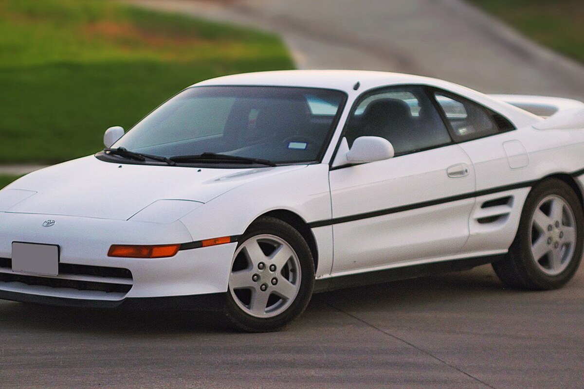 تویوتا MR2