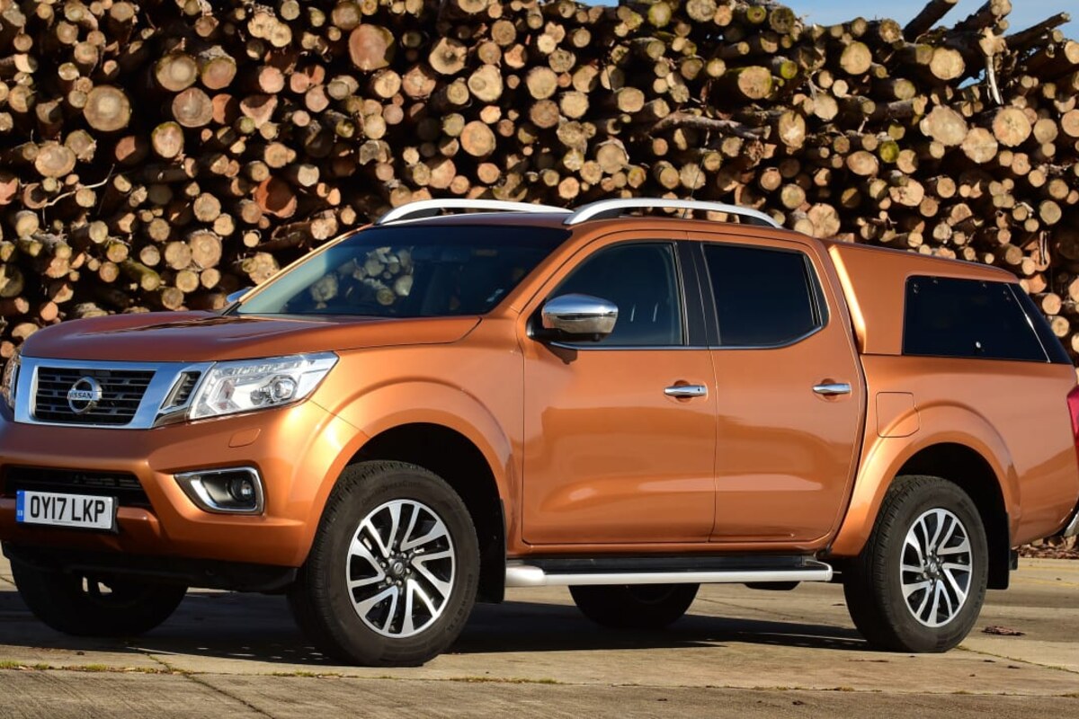 نیسان Navara
