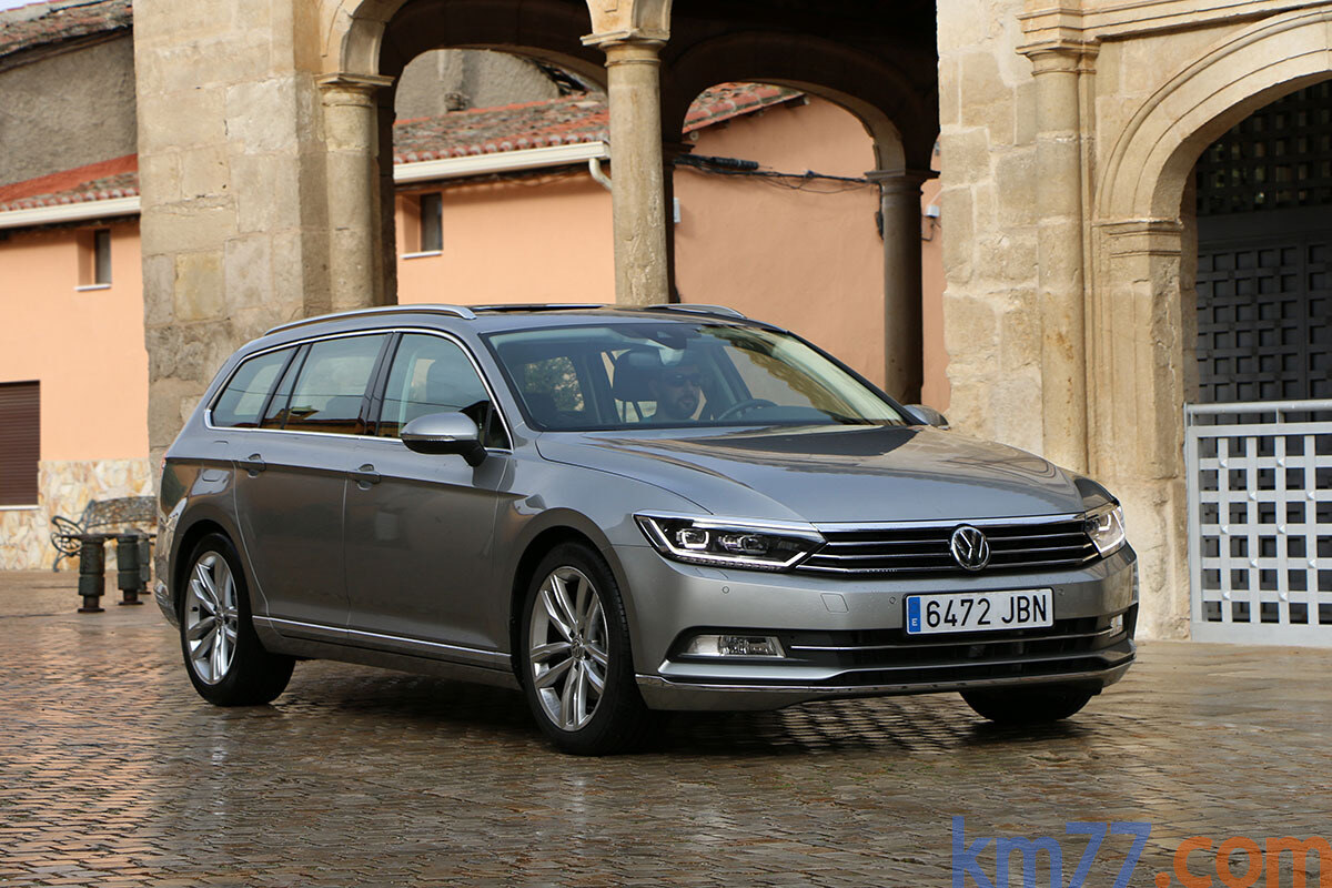 فولکس واگن Passat Variant