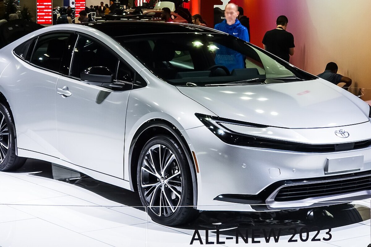 تویوتا PRIUS