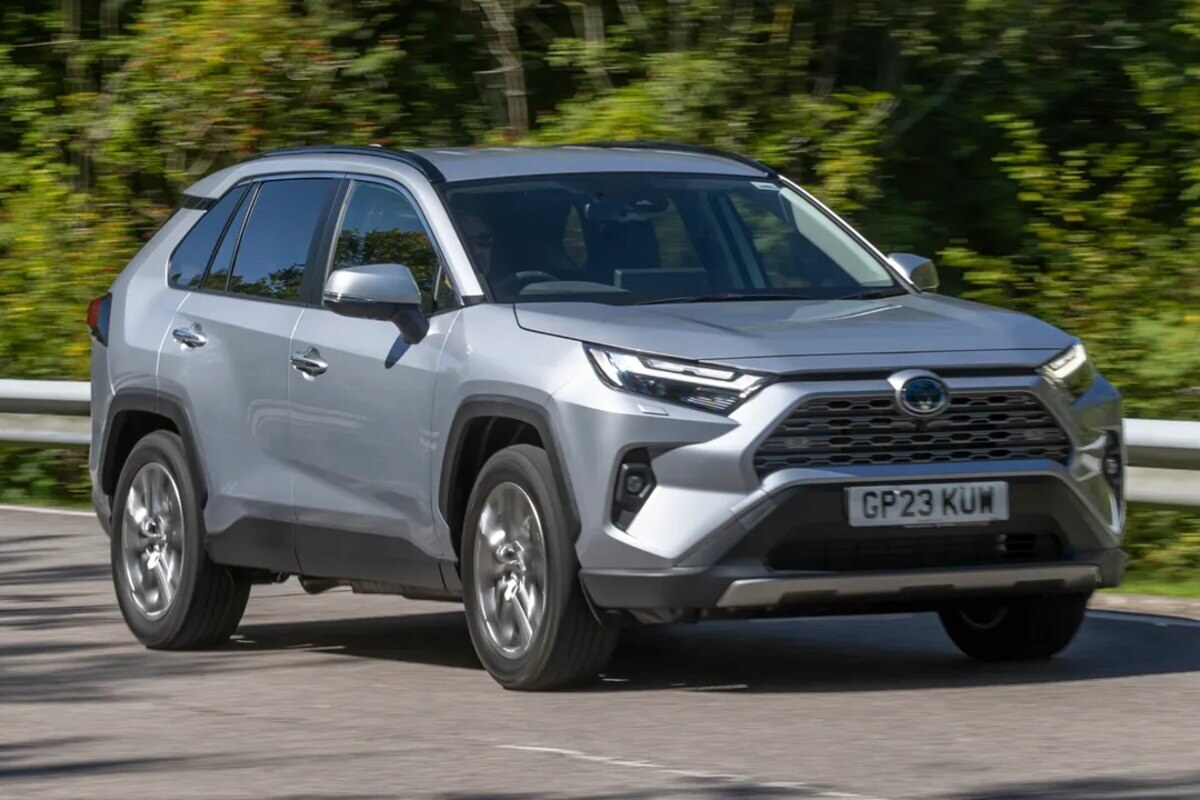 تویوتا RAV4 (6th Gen)