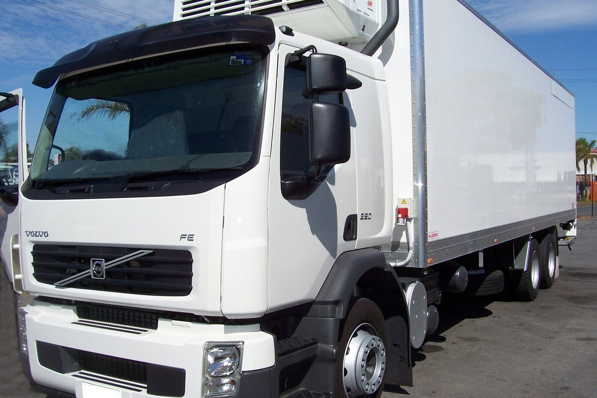 ولوو Volvo FE