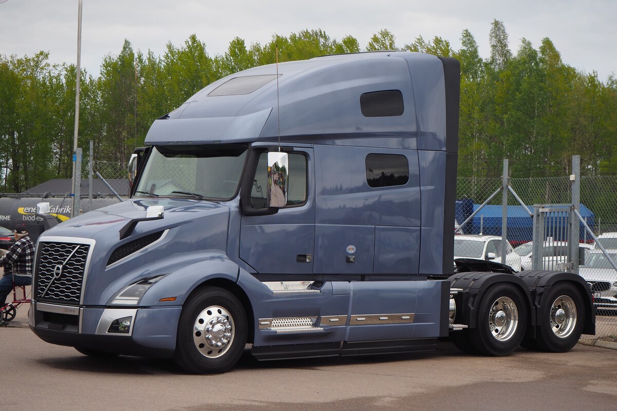 ولوو Volvo VNL