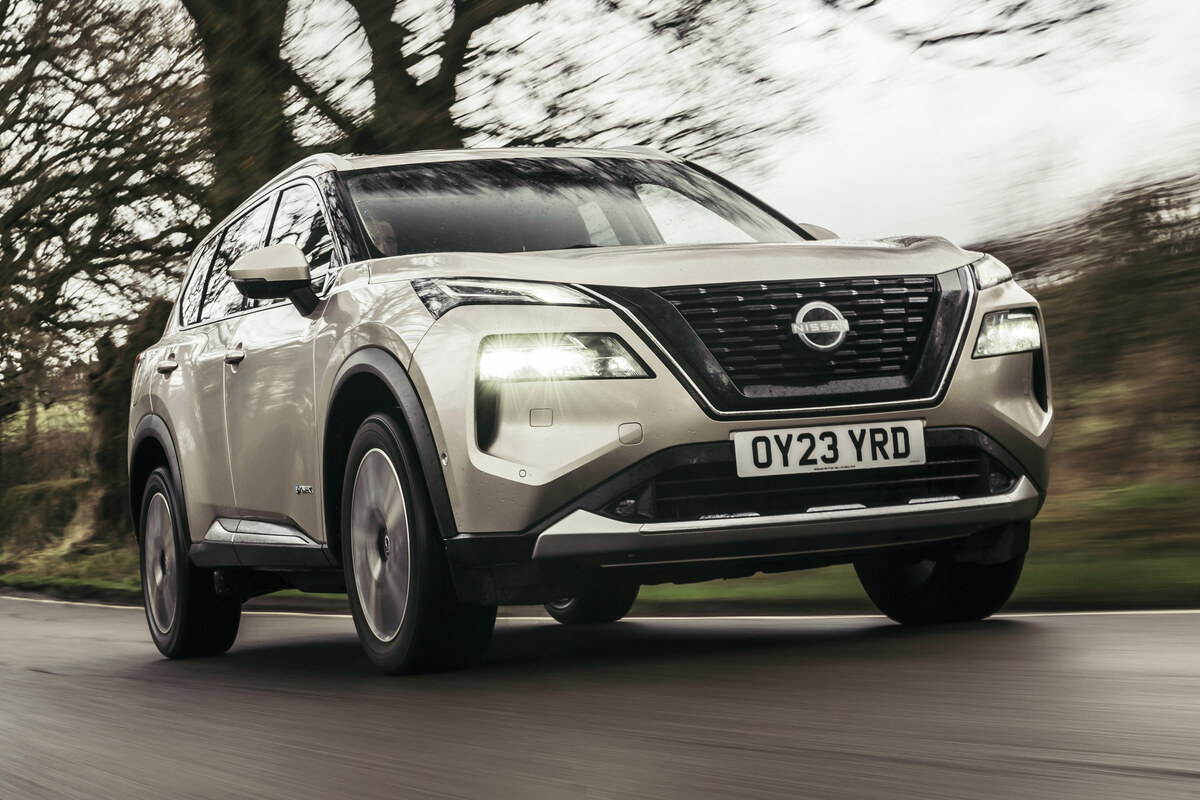 نیسان X-Trail Platinum Edition